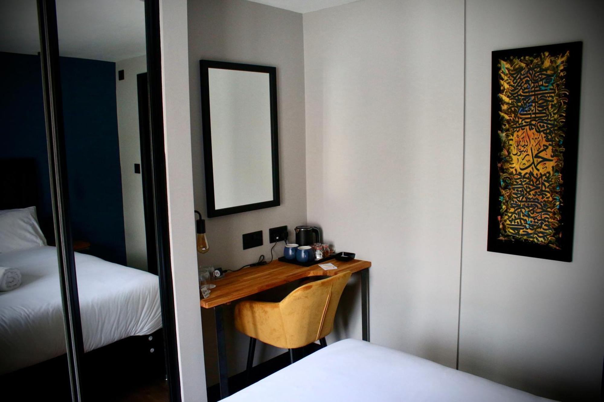 Park Lane Rooms Абергейвенні Екстер'єр фото