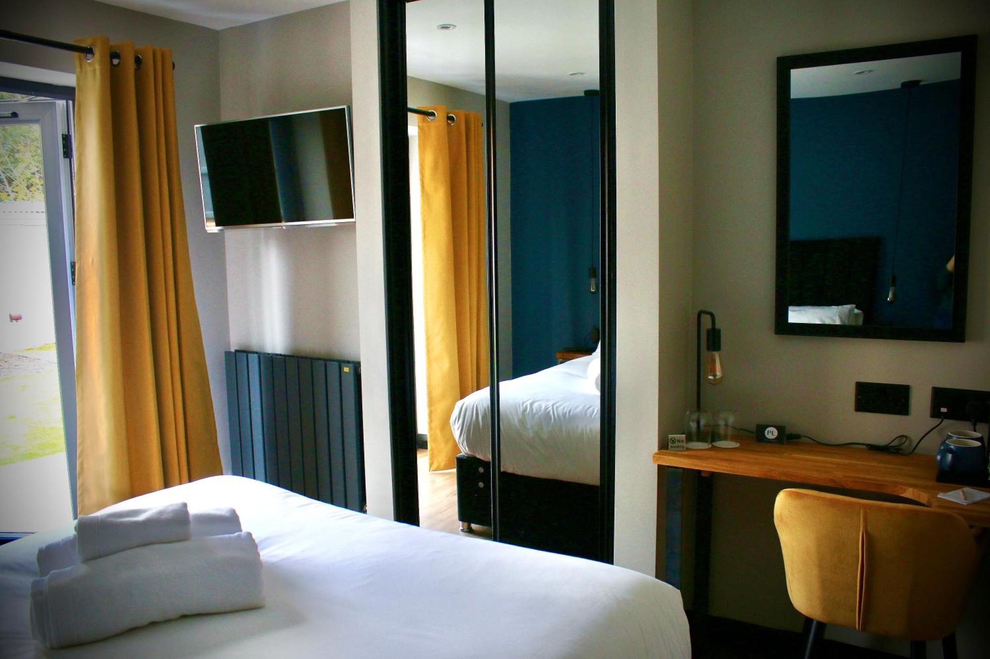 Park Lane Rooms Абергейвенні Екстер'єр фото