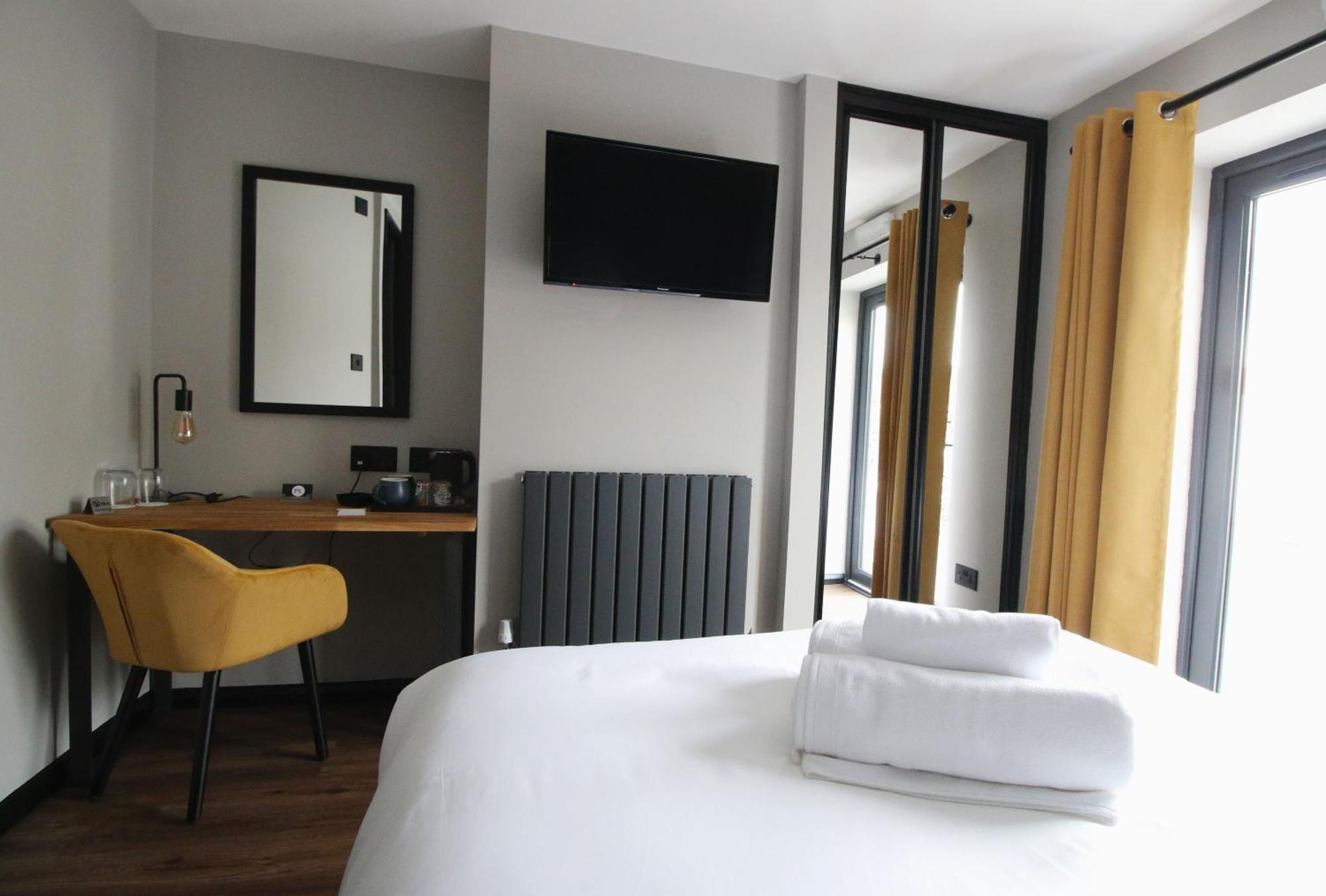 Park Lane Rooms Абергейвенні Екстер'єр фото